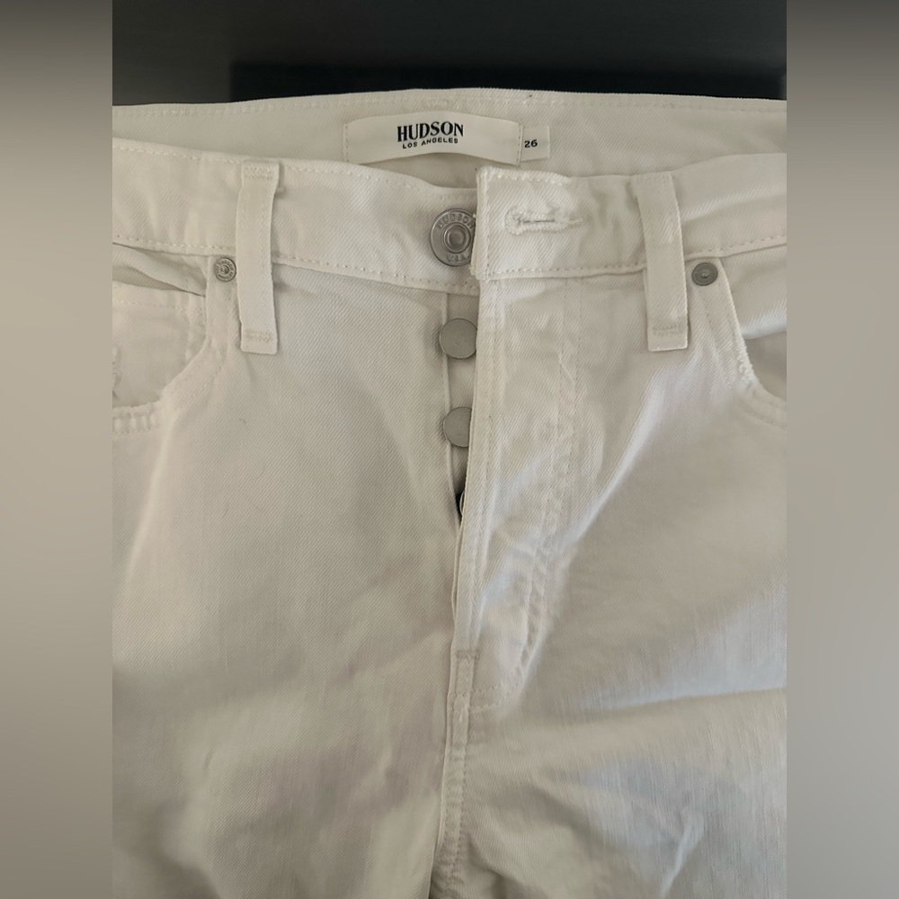 HUDSON white straight leg jean size 26